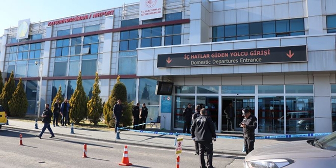 Kayseri'de bir polis meslektaşını yaralayıp, kendini vurdu