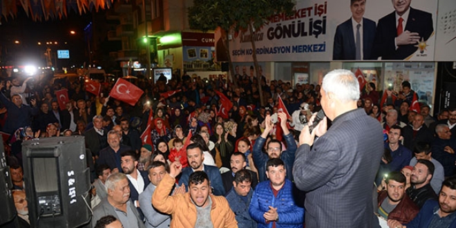 İYİ Parti'den 300 kişilik grup Cumhur İttifakı'na katıldı