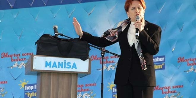 Akşener: Bu çantayı bugün Erdoğan elime verdi