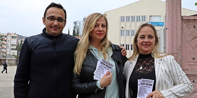 Rus gelin, muhtar adayı kayınvalidesi için oy istedi