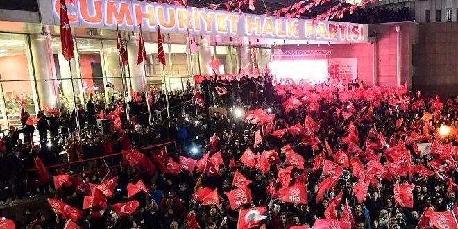 CHP seçmeni 'Küskünler'i değil partiyi tercih etti