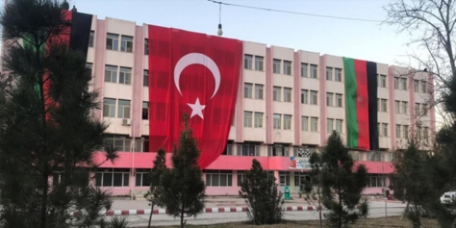Afganistan'daki FETÖ'ye ait okul TMV'ye devredildi