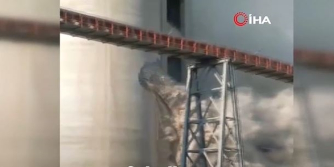 Çimento fabrikasının silosu patladı