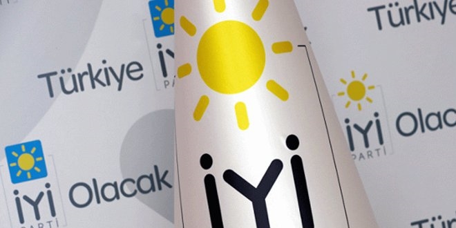 İYİ Parti'den 'CHP'den istifa' genelgesi