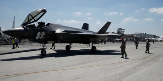 Pentagon: Türk pilotlara eğitim devam edecek