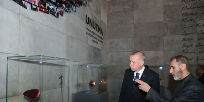 Erdoğan, 15 Temmuz Şehitler Müzesini ziyaret etti