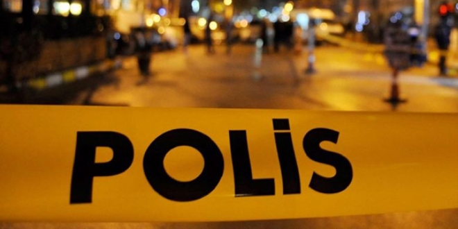 Emekli polis oğlunu öldürdü