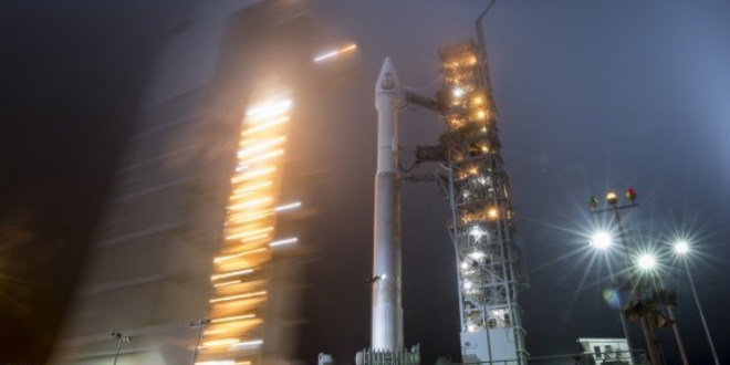 NASA, Ay seferlerinde kullanacağı roket motorunu test etti