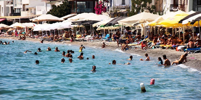 Bodrum'a havadan, karadan ve denizden turist yağacak