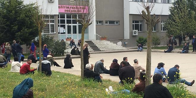 Binlerce öğrenci MSÜ'ye girebilmek için ter döktü