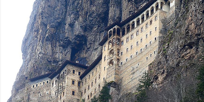 Sümela Manastırı açılış için gün sayıyor