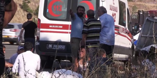 Başkentte trafik kazası: 11 yaralı