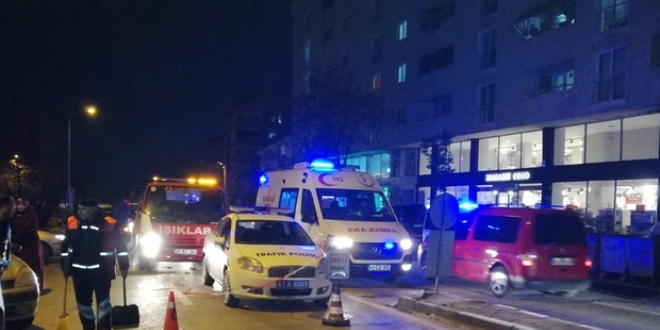 Aydın'da otomobil yayalara çarptı: 1 ölü, 2 yaralı
