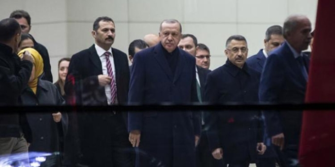 Cumhurbaşkanı Erdoğan Ankara'ya geldi. Yavaş karşıladı