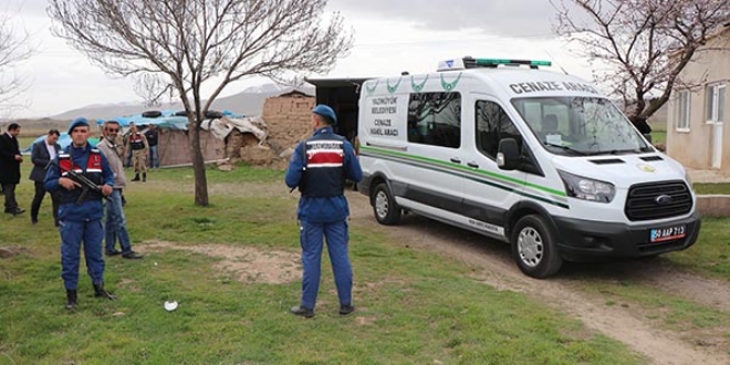 Canlı yayında oğlunu öldürdüğünü itiraf etti