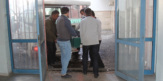 Başkale'de 2 erkek cesedi bulundu