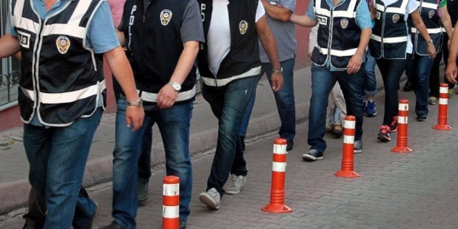 Balıkesir polisinden FETÖ ve TKP-ML operasyonu