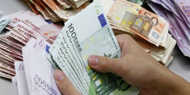 Serbest piyasada döviz fiyatları