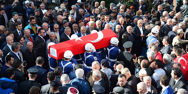 Kaza kurşunuyla şehit olan asker toprağa verildi