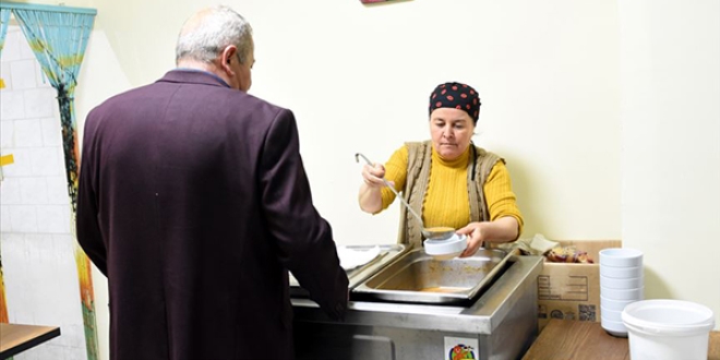 Bu çorba evinde para geçmiyor