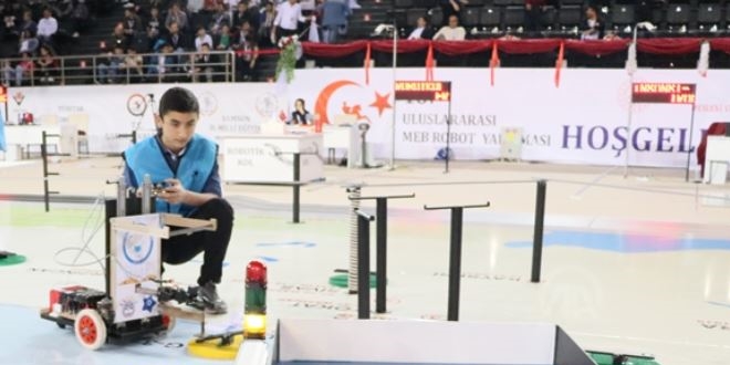 Yapay zeka robotlar 'Milli Mücadele yolunu' takip ediyor