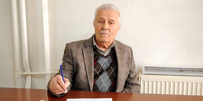 83 yaşındaki emekli öğretmenin sınav heyecanı