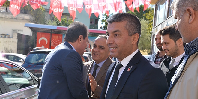 CHP ilçe yönetimi görevden alındı