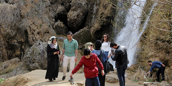 Munzur Dağı'ndan gelen serinlik: Girlevik Şelalesi