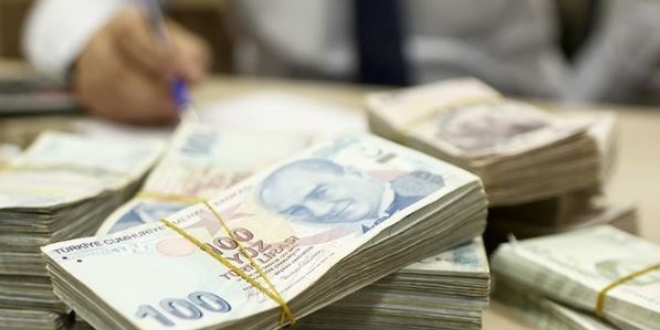 Bütçe ocak-mart döneminde açık verdi