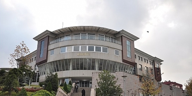 Öğle molasında sahilde temizlik yaptılar