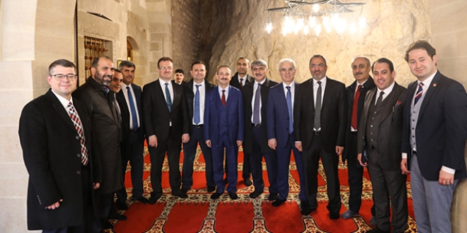 HSK heyeti, Somuncu Baba Külliyesi'ni ziyaret etti