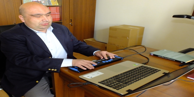 Görme engellilere akıllı klavye