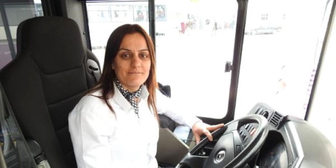 Çorum'da tek kadın halk otobüs şoförü göreve başladı