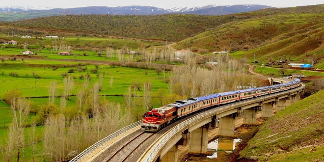 Vangölü Ekspresi ile eşsiz manzara eşliğinde seyahat