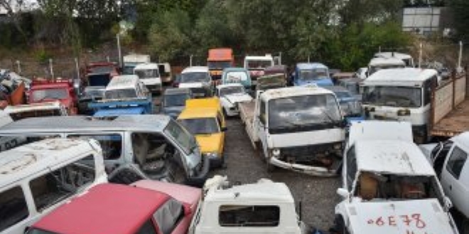 Başkent'te hurda araçlar toplanıyor