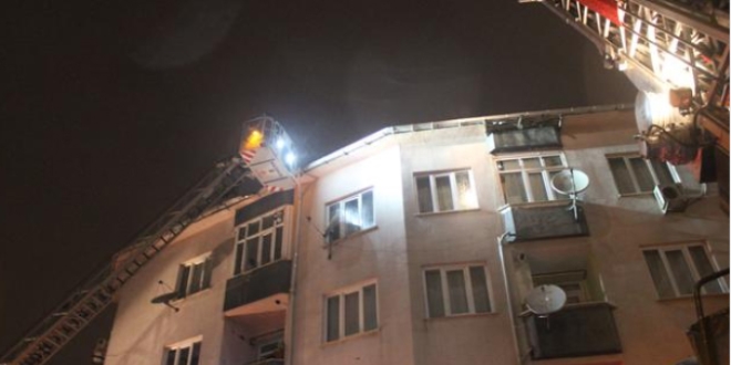 Yangını gören imam, camiden, gece yarısı anons yaptı