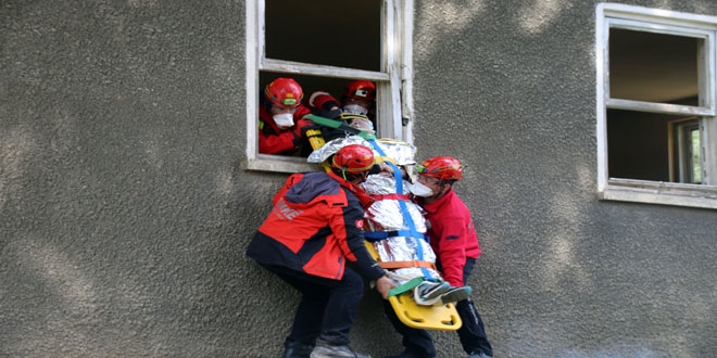 Aydın'da gerçeğini aratmayan tatbikat