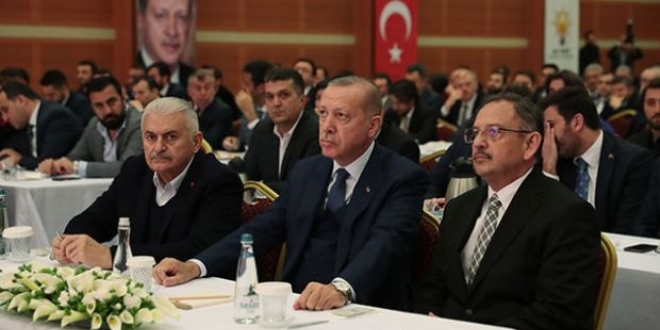 Erdoğan, İBB meclis üyeleriyle toplantı yaptı