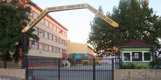 Depreme dayanıklılık yönünden sorunlu lise yıkılıyor