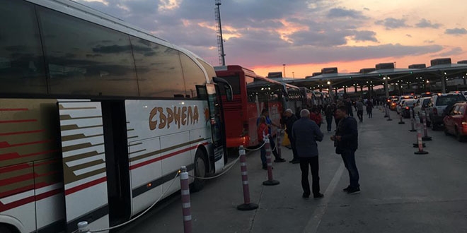 Kapıkule'de turist yoğunluğu