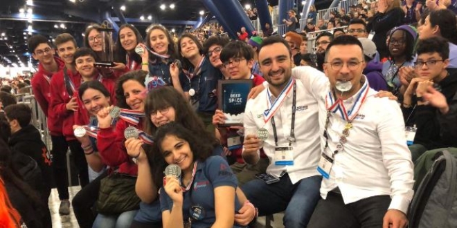 Darüşşafa Lisesi öğrencileri NASA'dan gururla döndü