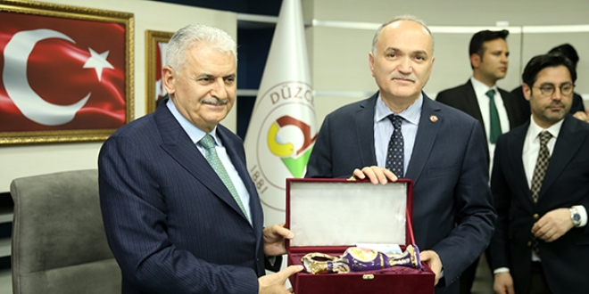 Binali Yıldırım'dan Başkan Özlü'ye tebrik ziyareti
