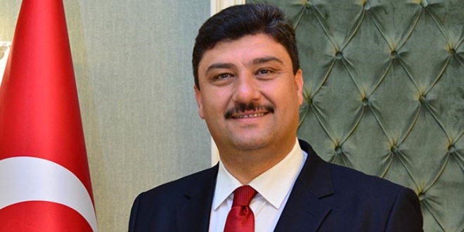 Makam aracı uygulamasına son verdi