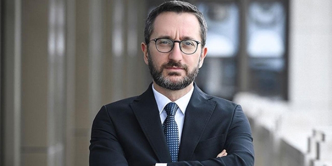 Fahrettin Altun'dan '27 Nisan e-muhtıra' paylaşımı