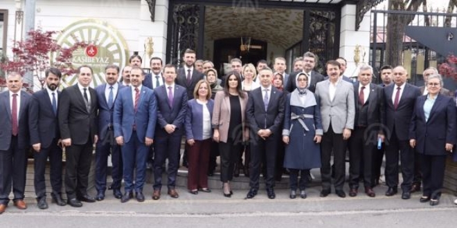 Muhasebeci ve mali müşavirler meslektaş milletvekilleriyle buluştu