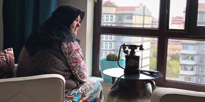 Ayşe teyzenin dünyası 65 yıl sonra aydınlandı