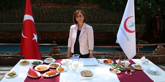Sağlık Bakanlığından örnek sahur ve iftar sofrası