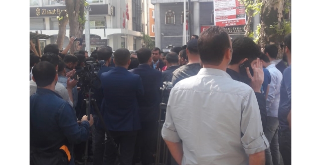 Diyarbakır Sur Belediyesi 145 kişiyi işten çıkardı