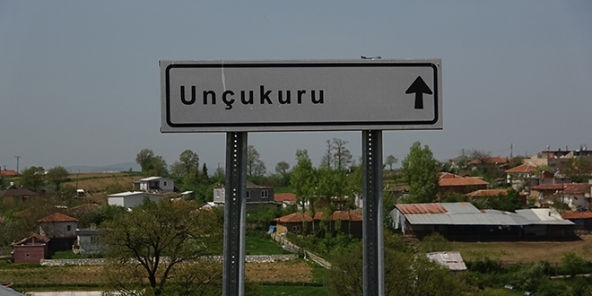 Bu köye gelip manzarasını görenler hayran kalıyor