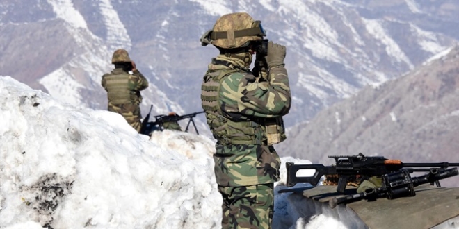 Hakkari'de 3 asker şehit oldu
